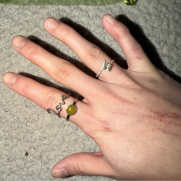 Ring Bundle - Picture 5 of 7